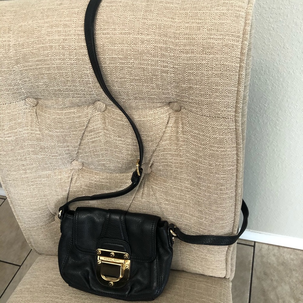 Michael kors crossbody